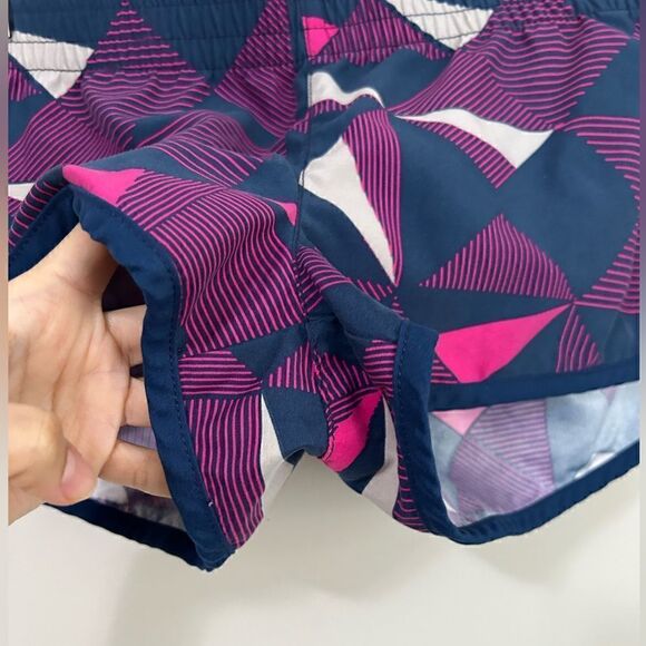 Billabong Geometric Pattern Sport Shorts - Picture 2 of 7